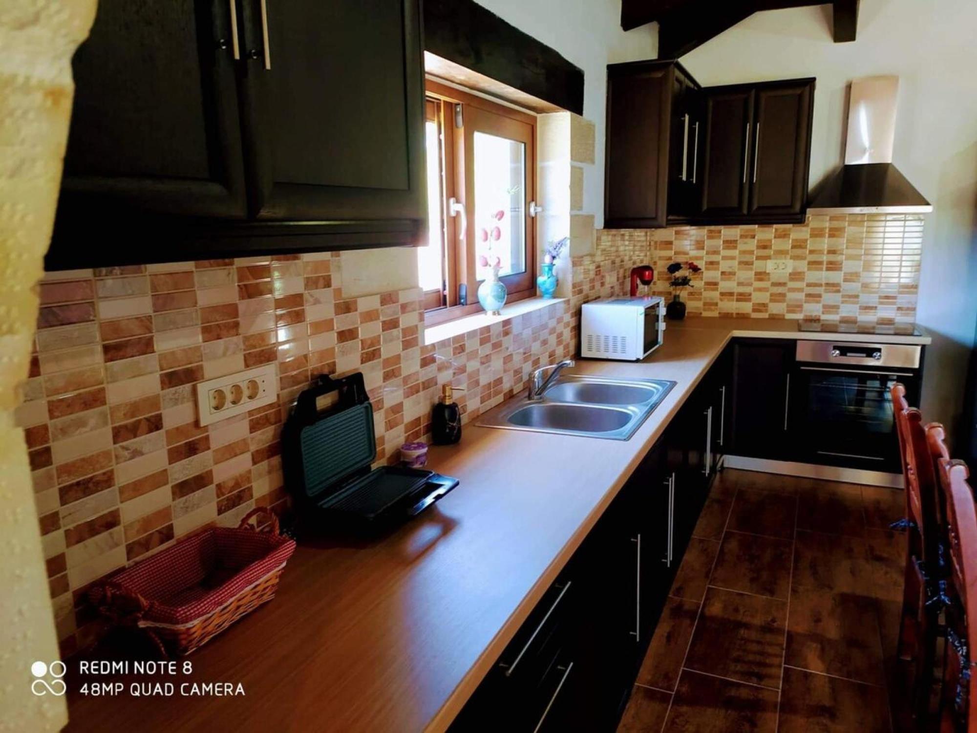 Traditional Villa In Pemonia Екстериор снимка